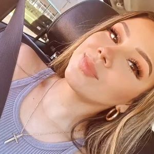 Meet your Posher, Angie